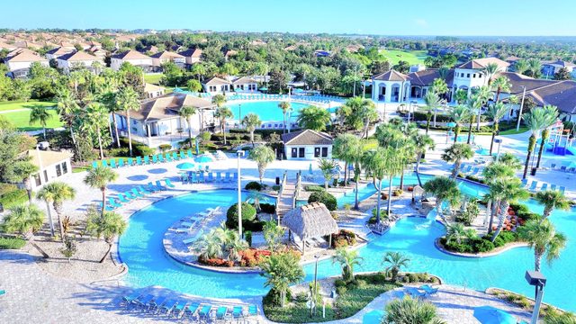 Ocean Legends Aquatic Oasis, CHAMPIONSGATE RESORT Oasis Club Pool 01