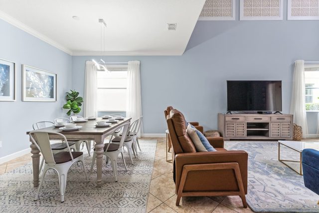 Pixel & Pixie Retreat, Dining area attached to large living room.