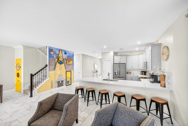 Adventure Kingdom Estate, Open Kitchen and Living