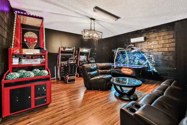 Wonderlands & Wizards Villa, themed vacation villa near Disney