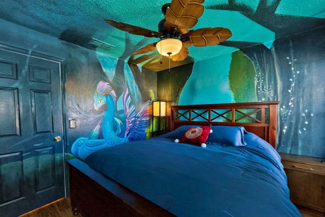 Wonderlands & Wizards Villa, The Fantastic Beast Room with King Size Bed (Shared)