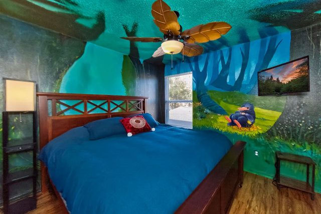 Wonderlands & Wizards Villa, The Fantastic Beast Room with King Size Bed (Shared)