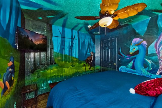 Wonderlands & Wizards Villa, The Fantastic Beast Room with King Size Bed (Shared)