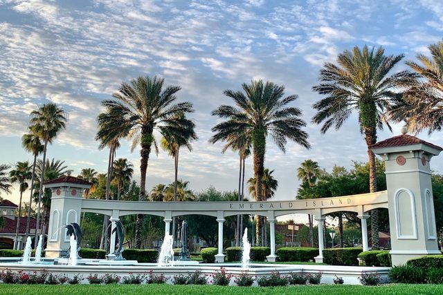 Wonderlands & Wizards Villa, Welcome to Emerald Island Resort, just down the street from Disney!