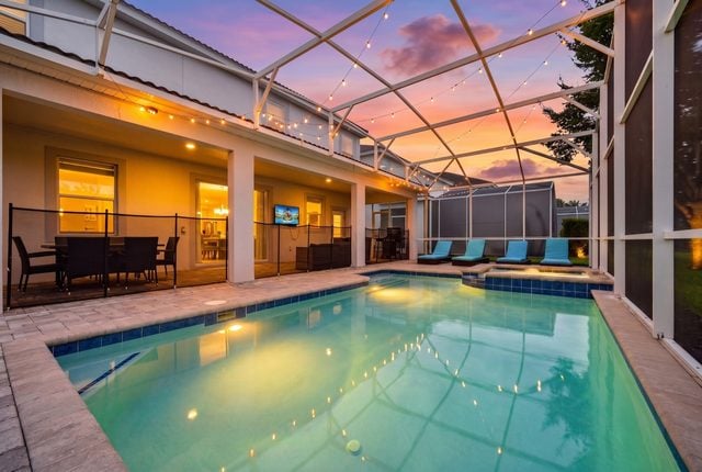 The Magic Kingdom, Pool and Spa