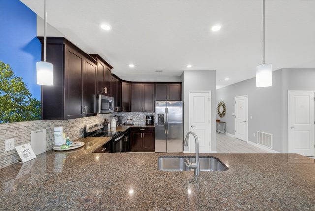 The Magic Kingdom, Kitchen Island