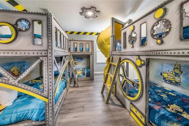 The Minion Mansion, Minions themed room with three bunks and six beds!