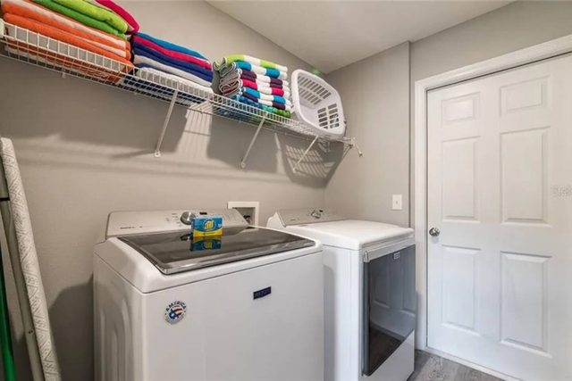 The Minion Mansion, themed vacation villa near Disney