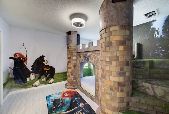 The Pixar Palace, Storybook Castle Room